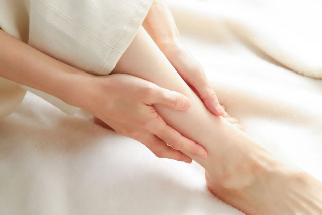 スポーツによる足の痛み（捻挫や肉離れ）治療なら当接骨院